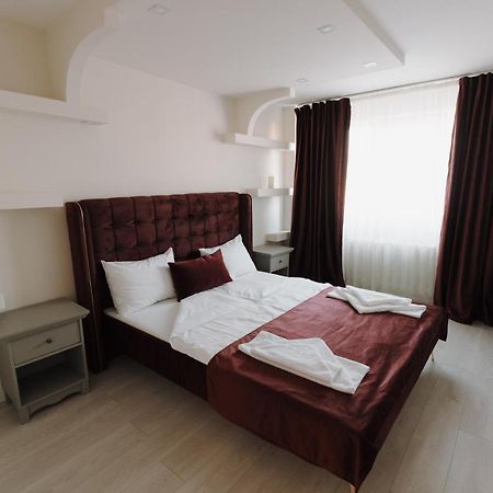Bear'S Apartment Alba Iulia Exterior foto